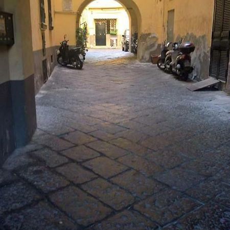 Apartment Fabrizio Napoli Exterior foto