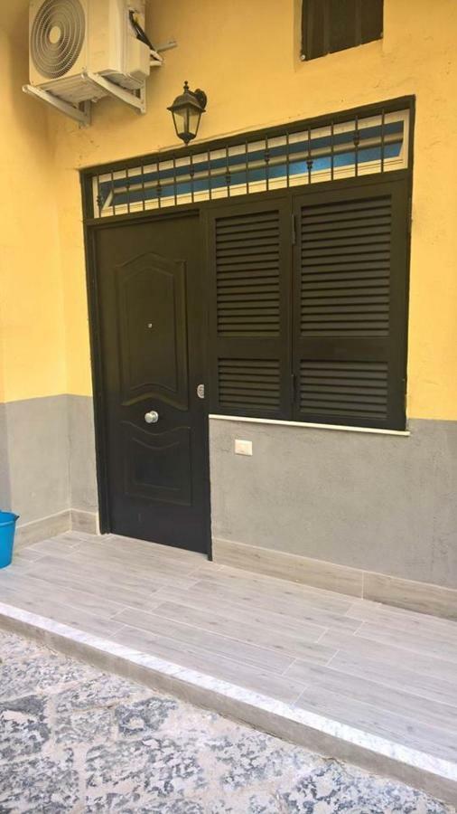 Apartment Fabrizio Napoli Exterior foto